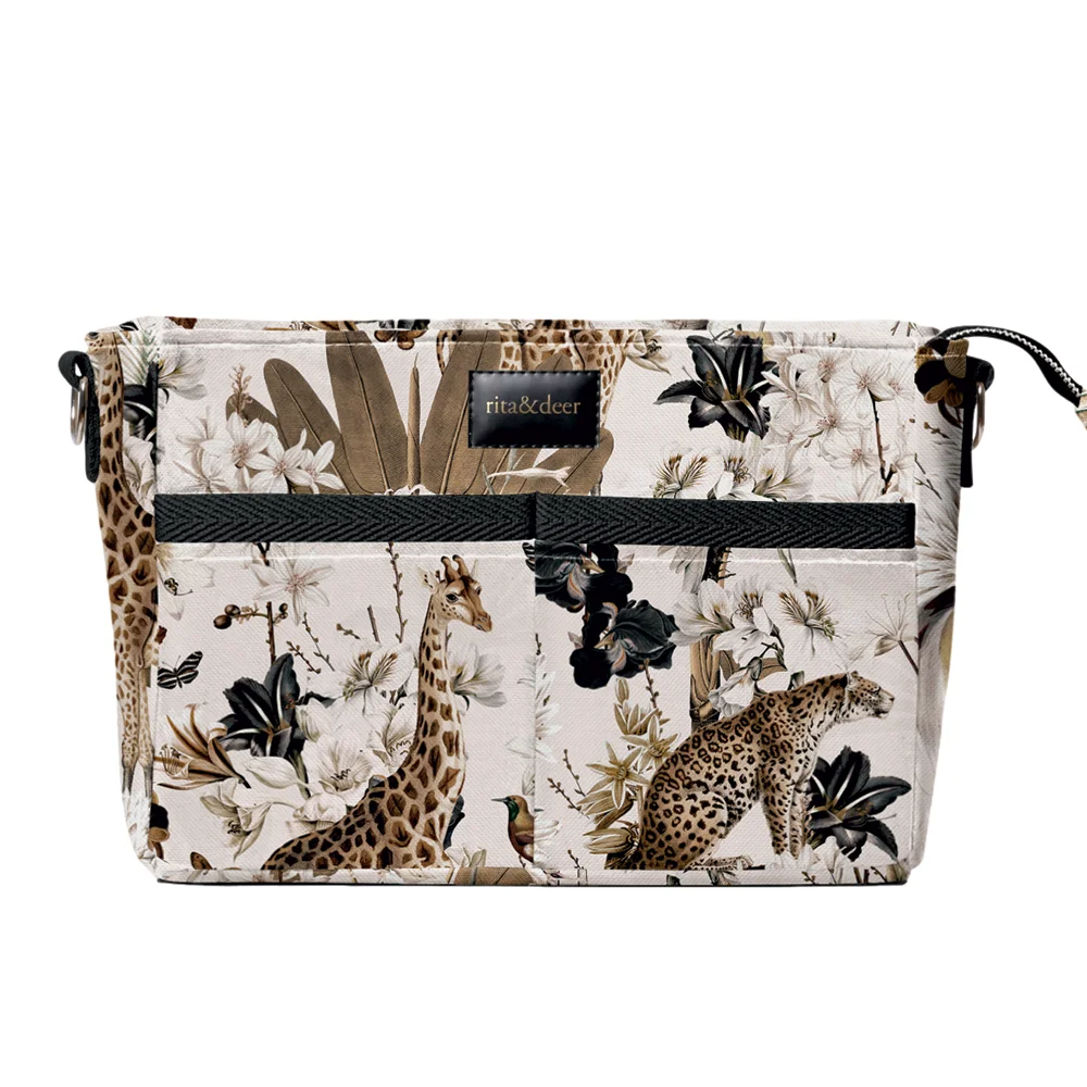 bolso organizador carro bebé estampado de jirafas y leopardos con tejido de algodón orgánico antimanchas e impermeable