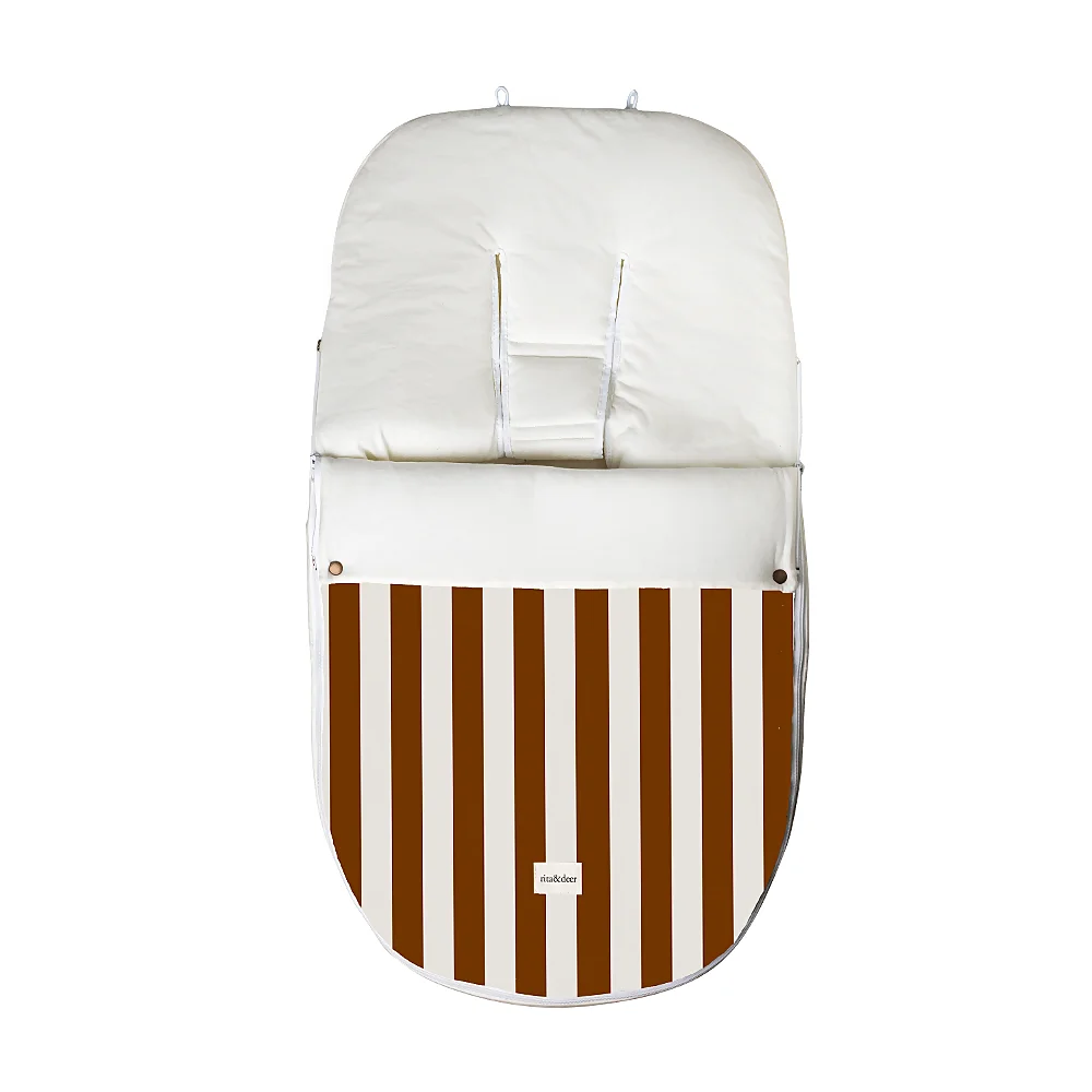 saco para carro de bebé entretiempo con estampado a rayas caramel de la nueva colección de rita&deer x Olivier Wolff. saco carro bebe antimanchas e impermeables