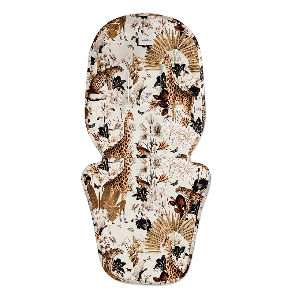 Colchoneta Joolz Hub 2 Luxor algodón 100% orgánico GOTS, antimanchas e impermeable, mantiene a tu bebé cómodo y fresco gracias a su relleno acolchado y al tejido 3D transpirable. Cambia el estilo de tu sillita de paseo con la colchoneta transpirable para Joolz Hub 2, un artículo que no puede faltar en los accesorios de tu carrito de bebé. Conseguirás darle un toque diferente con nuestra colección Luxor de jirafas, leopardos y plantas exóticas y ancestrales en fondo blanco beige suave arena. Combina la colchoneta de carro de bebé con el bolso para el carro del mismo estampado o con el resto de accesorios o complementos para el bebé de la colección Luxor para tu cochecito de bebé Joolz Hub 2.